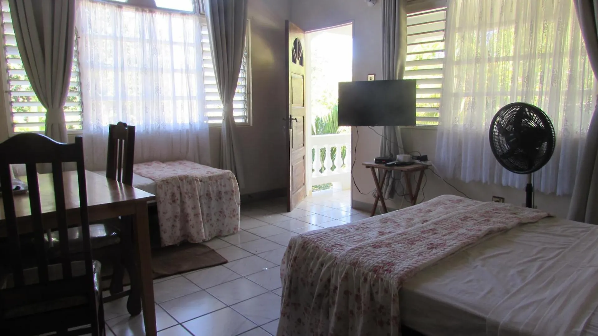 Nelsons Retreat Hotel Negril