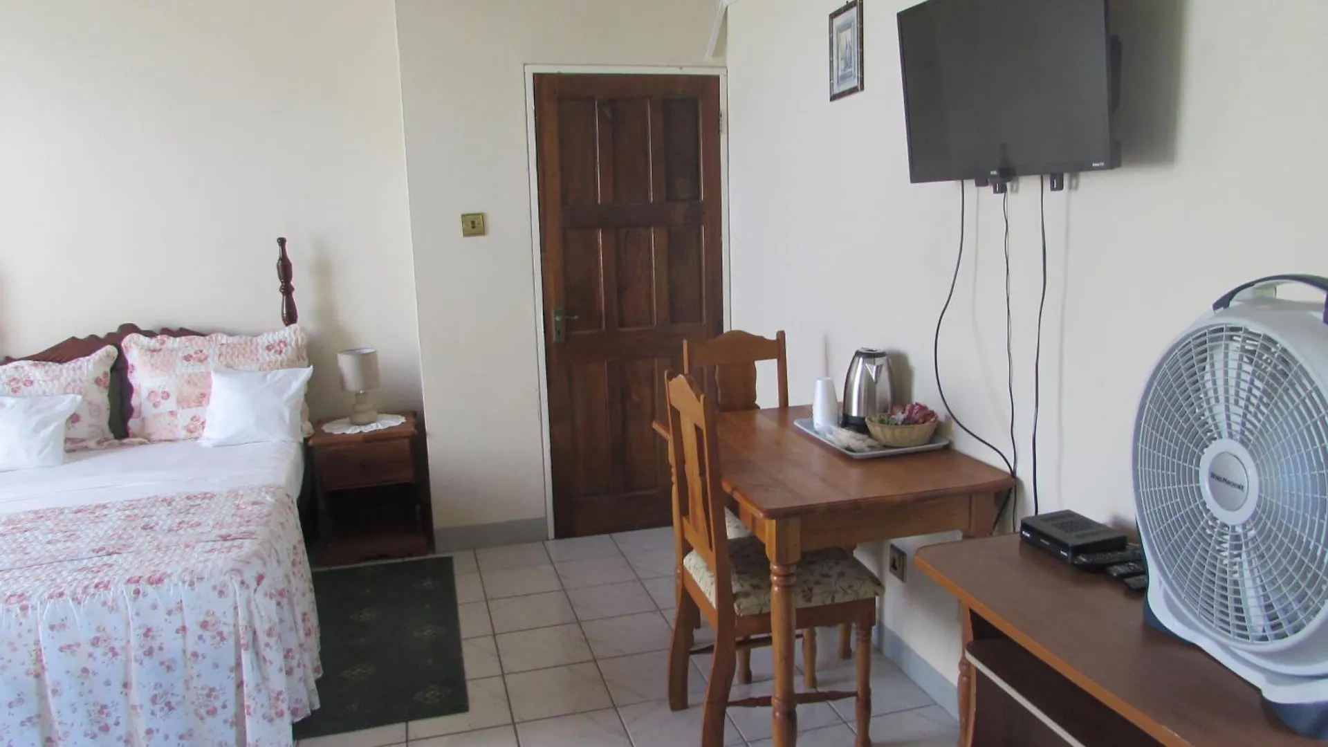 Nelsons Retreat Hotel Negril Guest house